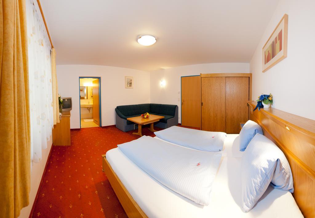 Hotel der Steinerwirt Wagrain Zimmer foto