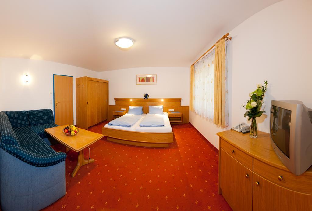 Hotel der Steinerwirt Wagrain Zimmer foto